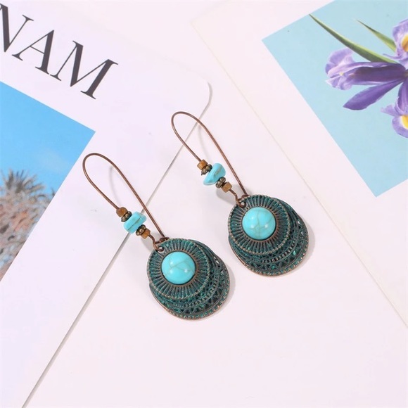 Jewelry - Vintage boho turquoise earrings